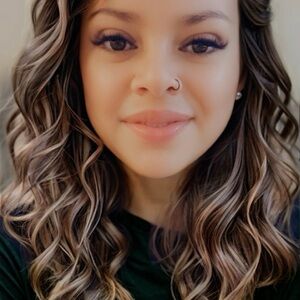 Meet your Posher, Lilly